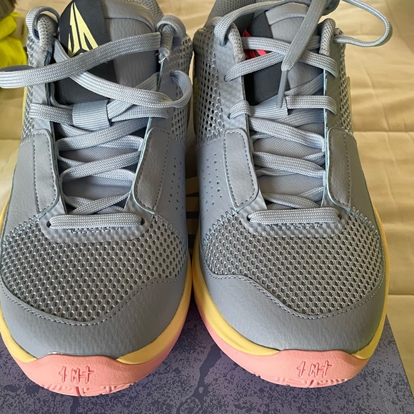 NEW, never worn Ja Morant Nike Day Ones - Picture 5 of 6